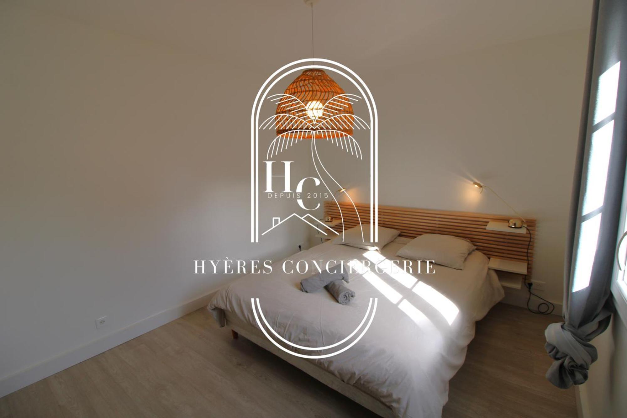 Duplex Au Coeur Du Port D'Hyeres- Plages Parking By Hc Exterior foto